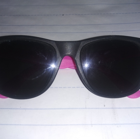 Asylum Shades - Picture 3 of 7